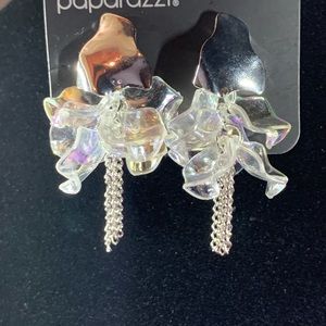 Paparazzi Harmonically Holographic White Earrings